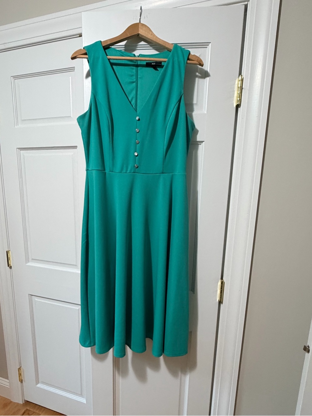 R&K Teal Sleeveless V-Neck Midi Dress with Button Front size 10